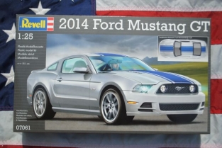 Revell 07061 2014 Ford Mustang GT